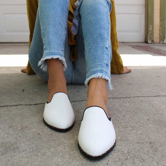 🆕️//The Lizzy// White studded Mule/Flat - Picture 4 of 5
